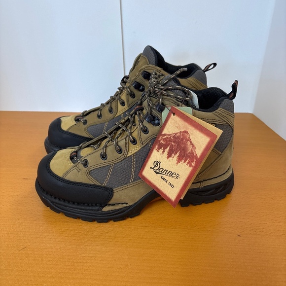 NWT Men’s Danner 452 Radical GTX Boots in Coffee Sz 8 - Picture 2 of 7